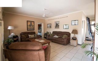 3 Bedroom House in Brackendowns