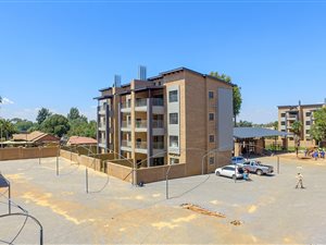 2 Bed Apartment in Jansen Park