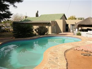 4 Bed House in Hazel Park