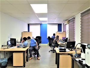 Commercial space in Lonehill