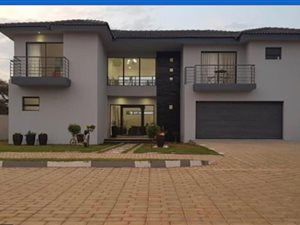 3 Bed Duplex in Golf View