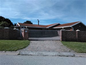 3 Bed House in Van Der Stel