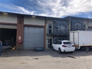 188 m² Industrial space in Commercia