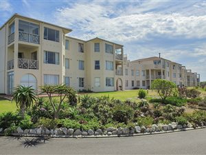 3 Bed Apartment in Westcliff