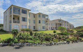 3 Bedroom Apartment in Westcliff