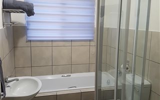 2 Bedroom Apartment in Helderkruin