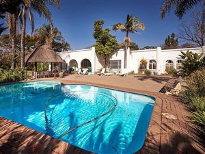6 Bedroom Duplex in Glen Austin