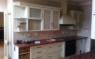 5 Bedroom House in Woodhill