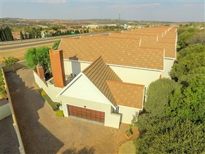 3 Bed Townhouse in Woodlands Estate