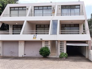 3 Bed Duplex in Morningside