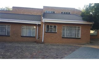 4 Bedroom Townhouse in Kelvin