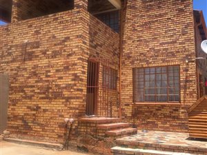 3 Bedroom Duplex in Rosettenville