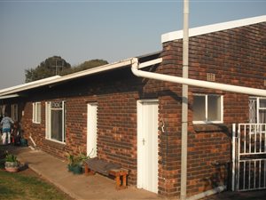 1.5 ha Farm in Unitas Park