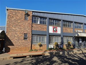 722 m² Industrial space in Benrose