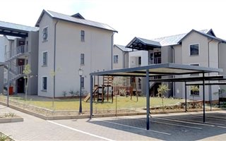 3 Bedroom Apartment in Louwlardia