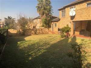 3 Bed House in North Riding Estates