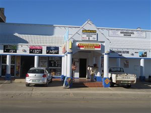 890 m² Commercial space in Kroonstad