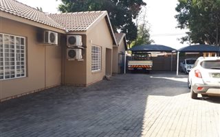 150 m² Office Space in Rustenburg Central