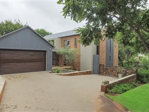 5 Bed House in Southdowns Estate