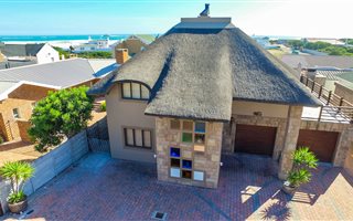 3 Bedroom House in Yzerfontein