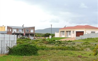 520 m² Land available in Perlemoenbaai