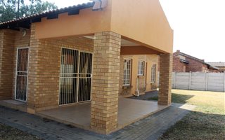 3 Bedroom House in Protea Park