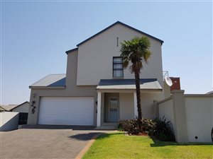 3 Bed House in Midstream Estate