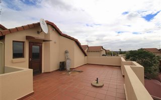 2 Bedroom Apartment in Bromhof