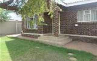 3 Bedroom House in Vryburg