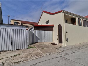 3 Bed House in North End