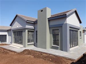 3 Bed House in Midstream Meadows