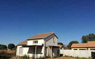 2 Bedroom House in Vanderbijlpark CE