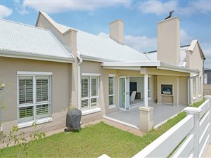 3 Bed House in Waterfall Country Village