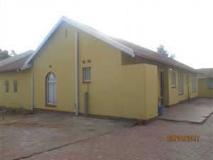 2 Bed House in Klippoortje