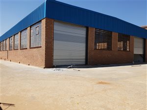 1250 m² Industrial space in Chloorkop