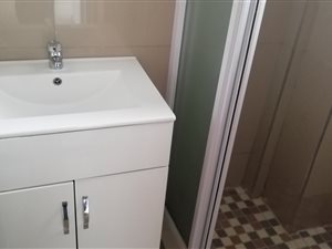 2 Bed Flat in Asherville
