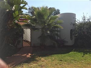 3 Bed House in Moreleta Park