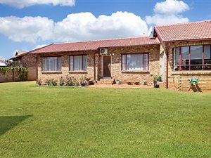 3 Bed House in Highveld