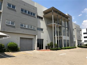 8760 m² Industrial space in Linbro Park