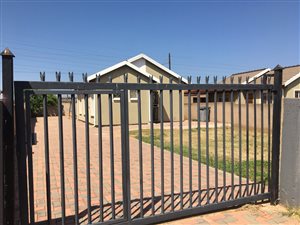 3 Bed House in Rosslyn