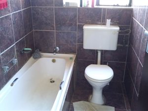 4 Bed House in Brakpan North