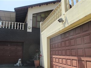 5 Bed House in Red Hill