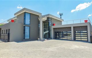 5 Bedroom House in Silverwoods Country Estate