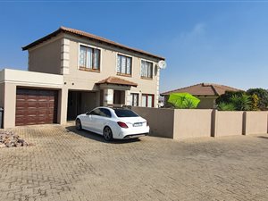 3 Bed Simplex in The Reeds