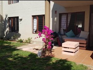 2 Bed Simplex in Douglasdale