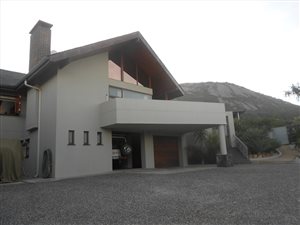 4 Bed House in Paarl