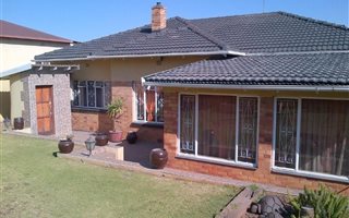 4 Bedroom House in Krugersdorp North