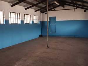 1315 m² Commercial space in New Germany