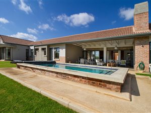 4 Bed House in Mooikloof Heights