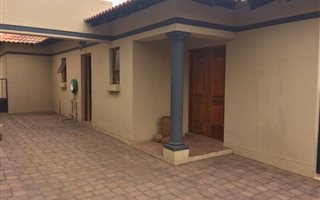 3 Bedroom Townhouse in Heidelberg Central
